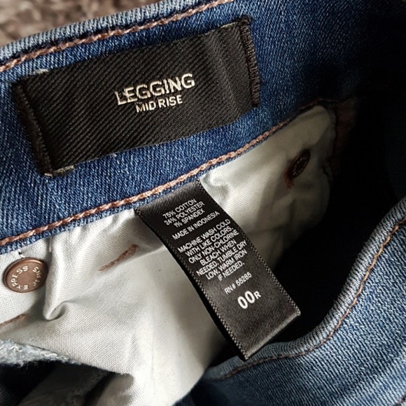 Express mid rise jean leggings in size 00R - Picture 6 of 8